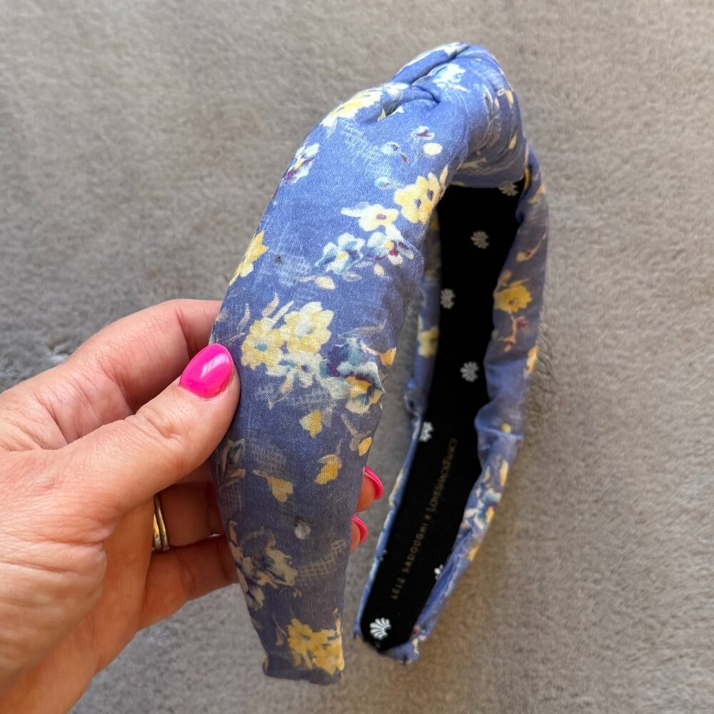 Lele Sadoughi x LoveShackFancy Floral Knot Headband in Blue Jay - Picture 4 of 9